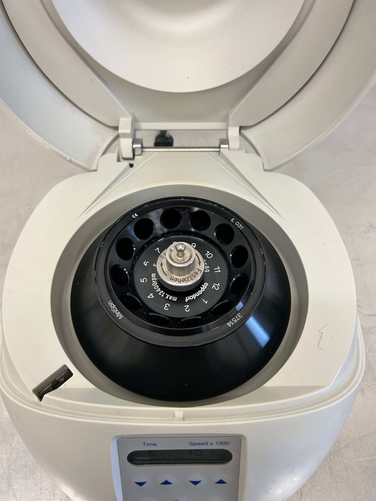 Eppendorf MiniSpin Centrifuge Unit 1