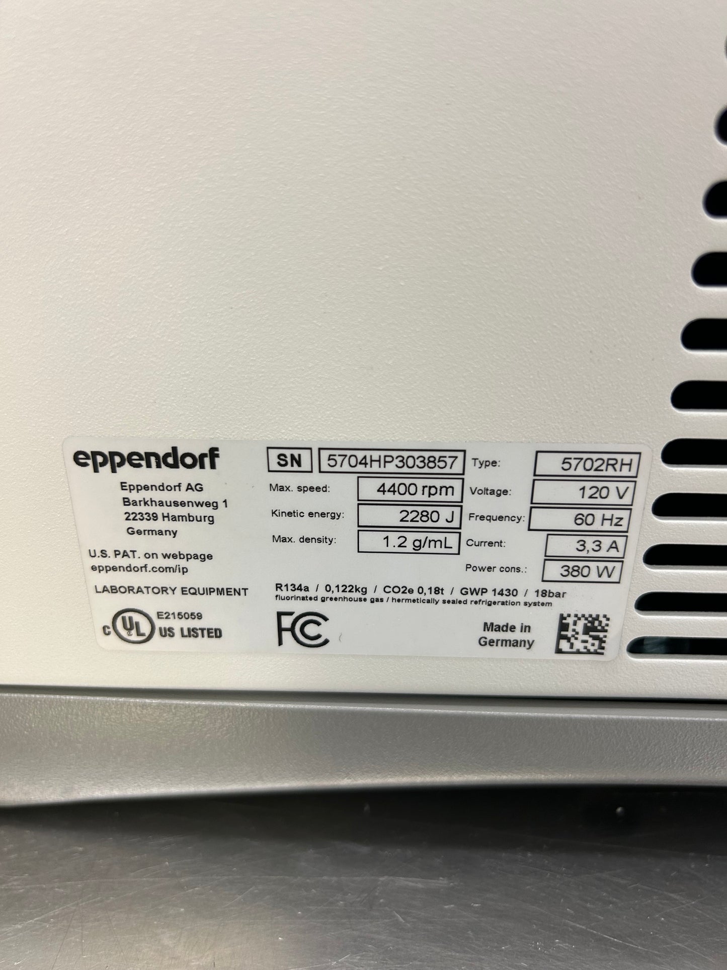 Eppendorf 5702RH Refrigerated/Heated Centrifuge