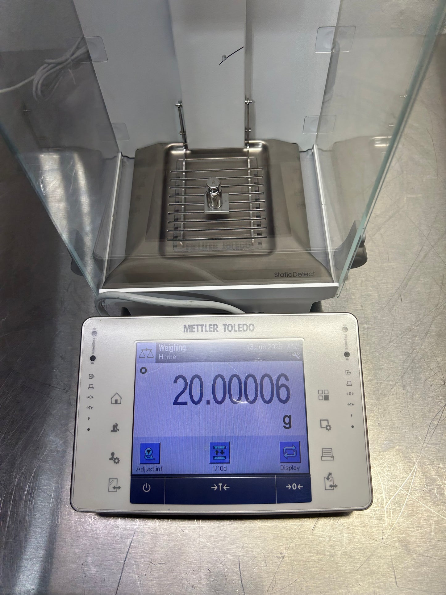 Mettler Toledo XPE105 Analytical Balance Readability 0.01 mg