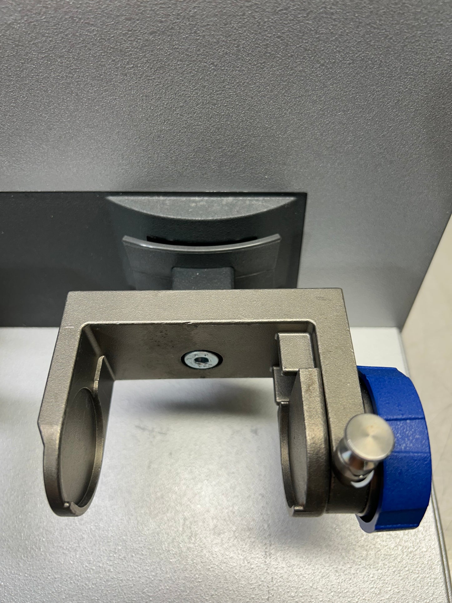 Retsch Qiagen Tissuelyser II Sample Disruptor MM400 DOM2009