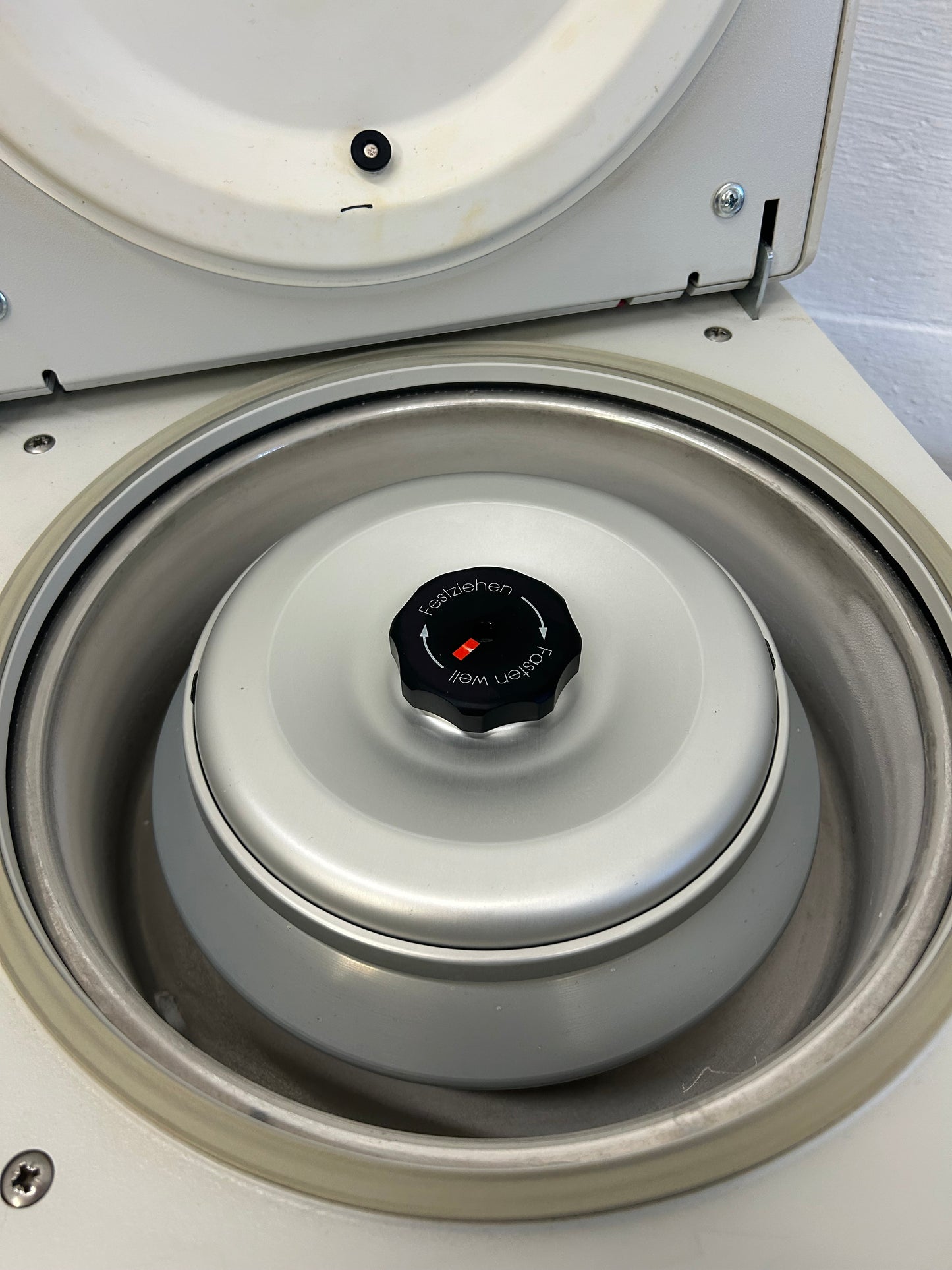 Eppendorf 5417R Refrigerated Centrifuge