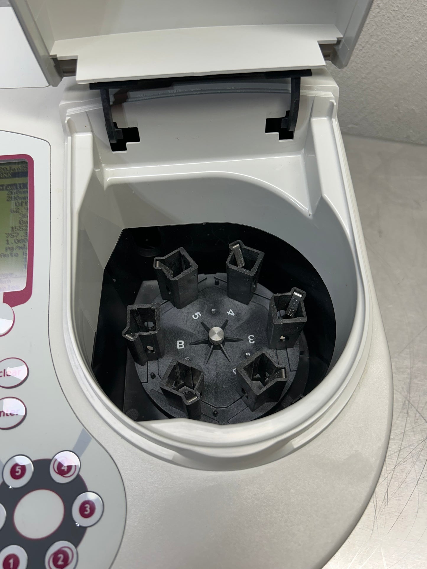 Thermo Scientific BioMate 3 Spectrophotometer 6 positions