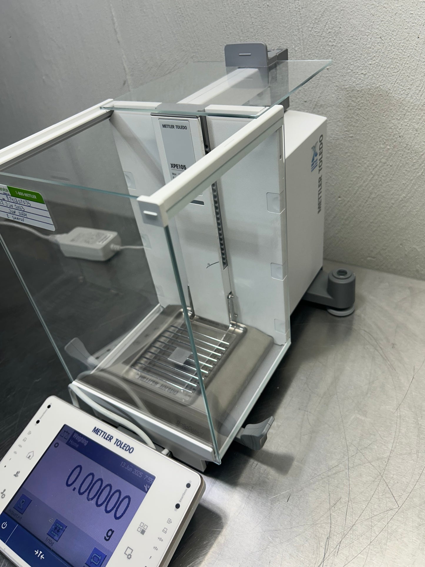 Mettler Toledo XPE105 Analytical Balance Readability 0.01 mg