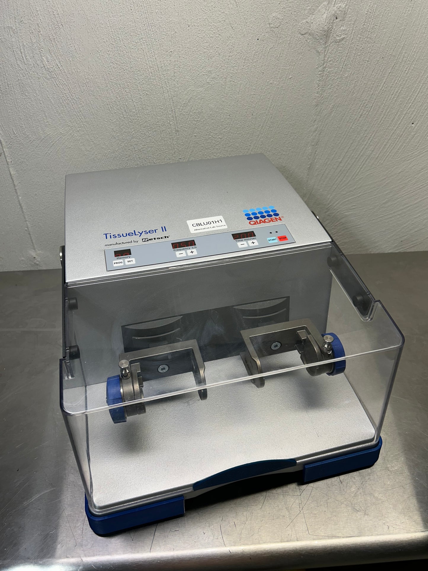 Retsch Qiagen Tissuelyser II Sample Disruptor MM400 DOM2009