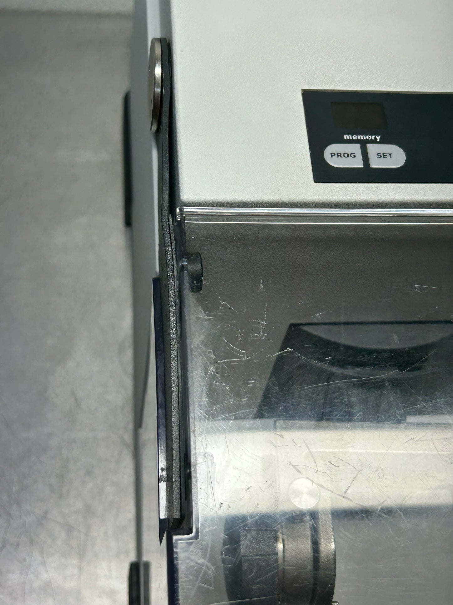 Retsch MM400 Mixer Mill DOM 2009