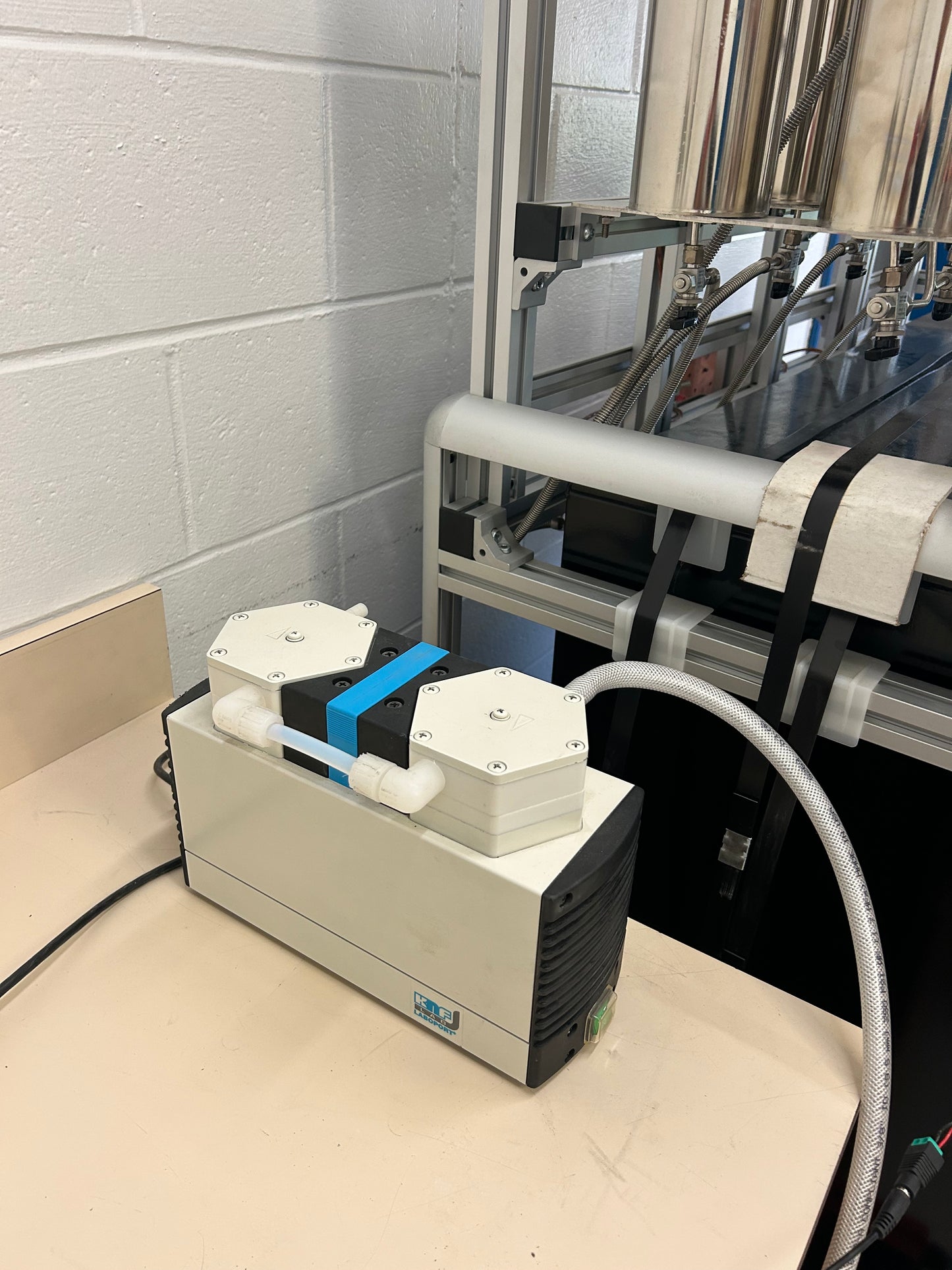 Inert PureSolv MD7 Solvent Purification System 5 Channels Regenerated