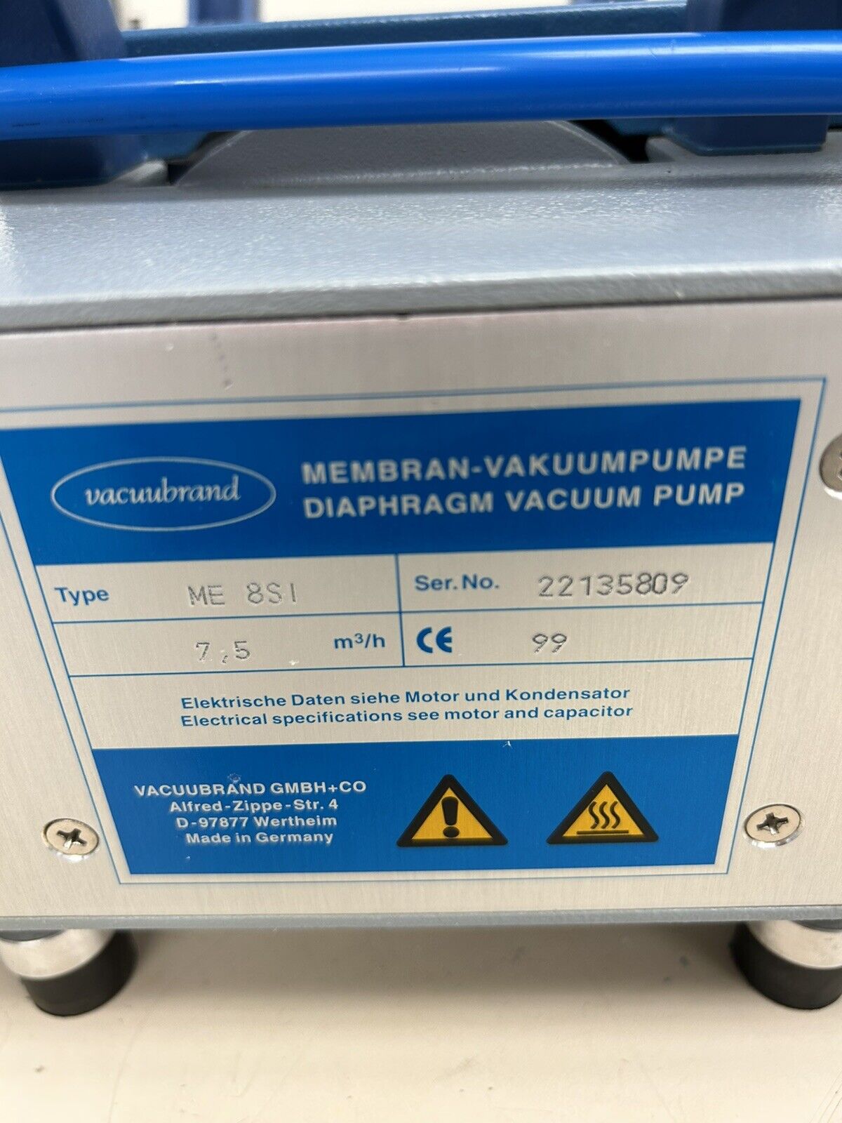 Vacuubrand ME8 SI Diaphragm Vacuum Pump 62 Torr