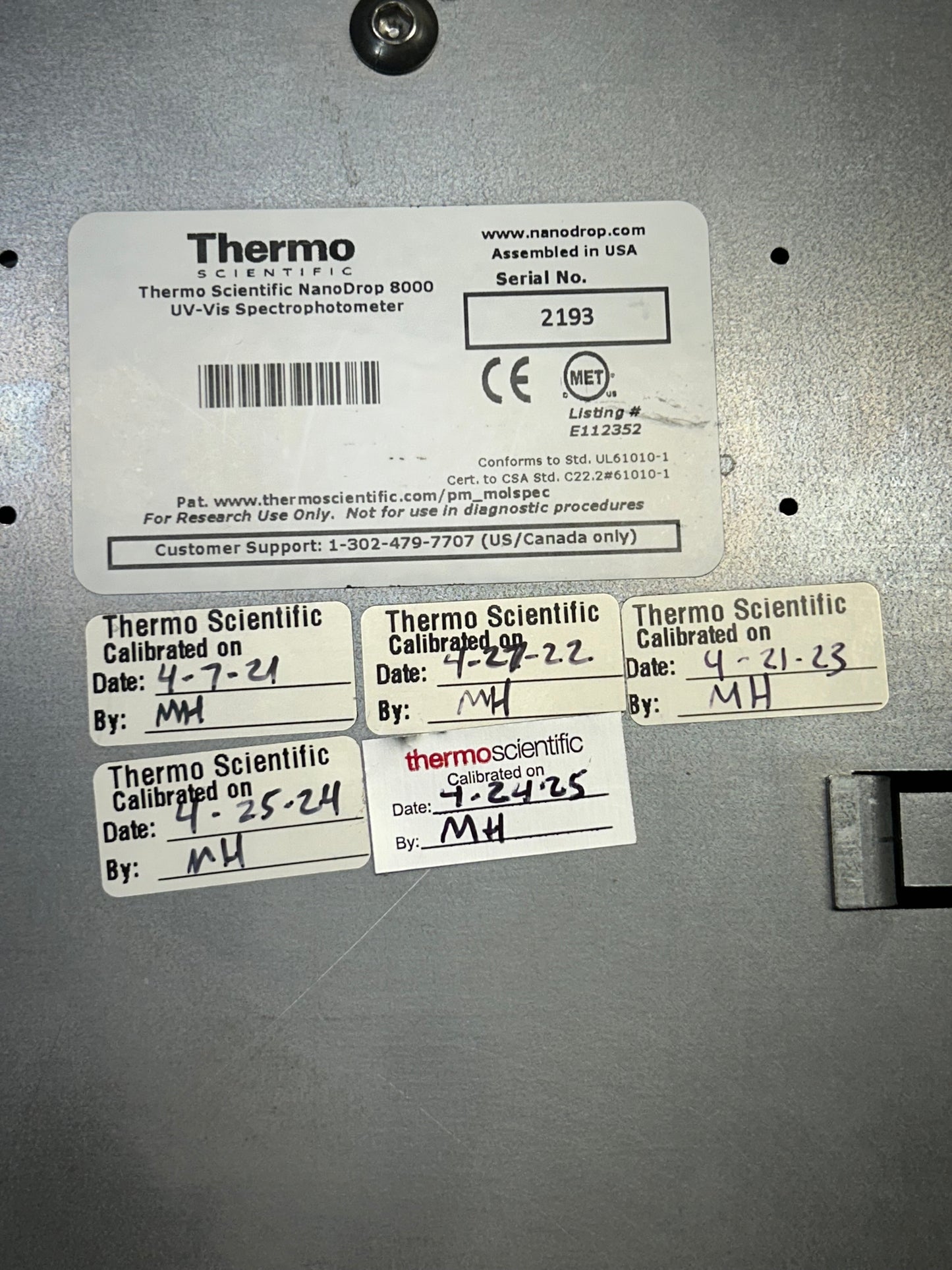 Thermo Scientific NanoDrop 8000 UV-VIs Spectrophotometer