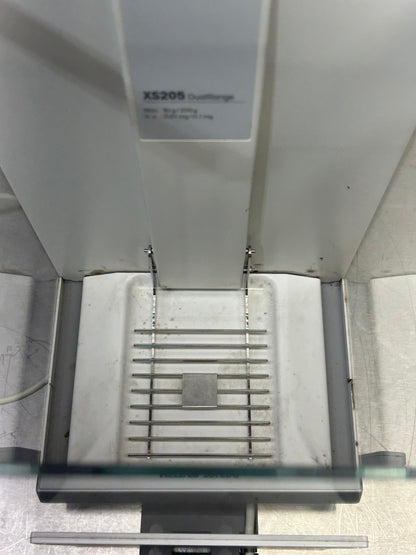 Mettler Toledo XS205DU Analytical Balance Readability 0.01 mg Unit 2