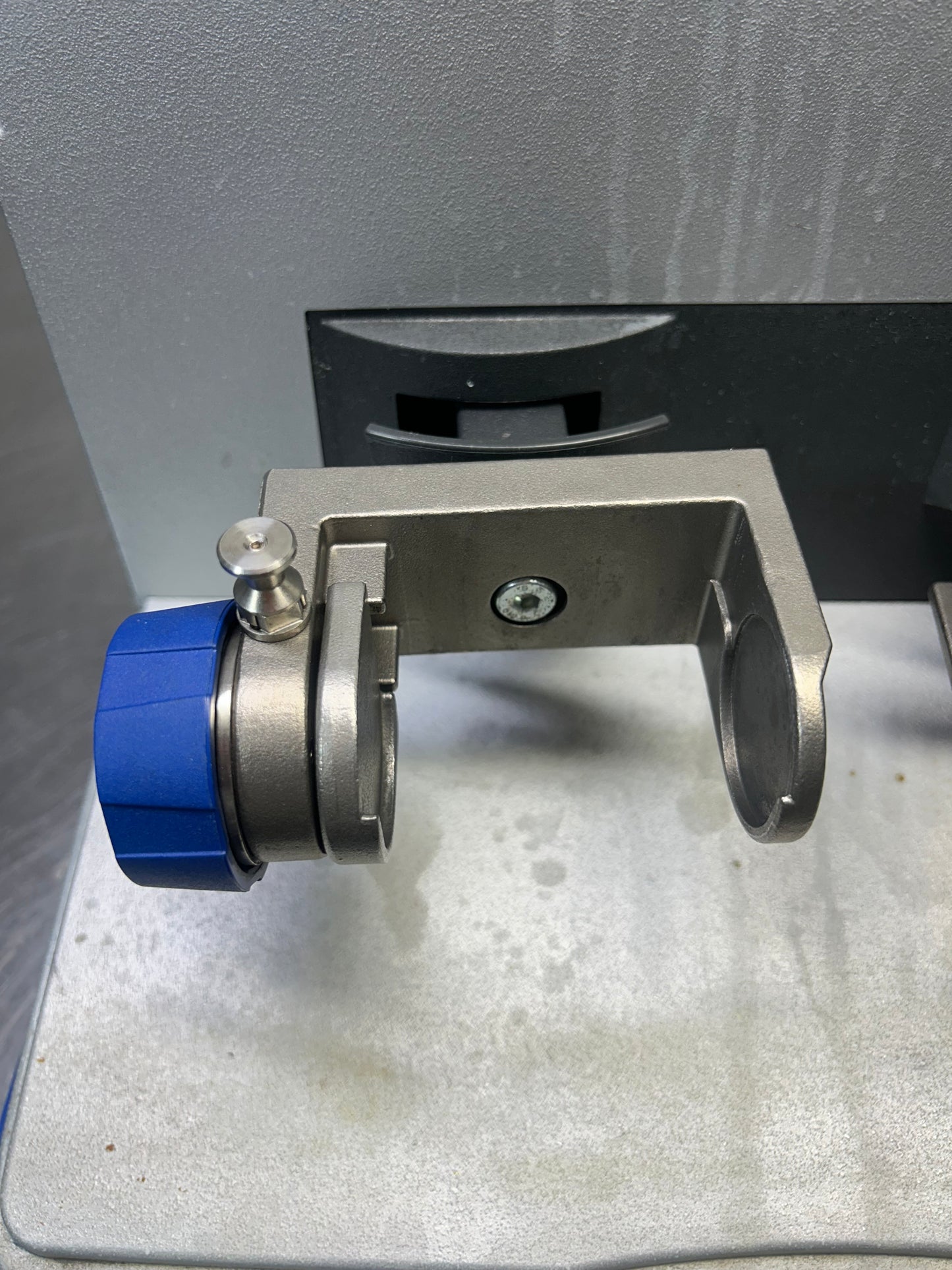 Retsch Qiagen Tissuelyser II Sample Disruptor MM400 DOM2020