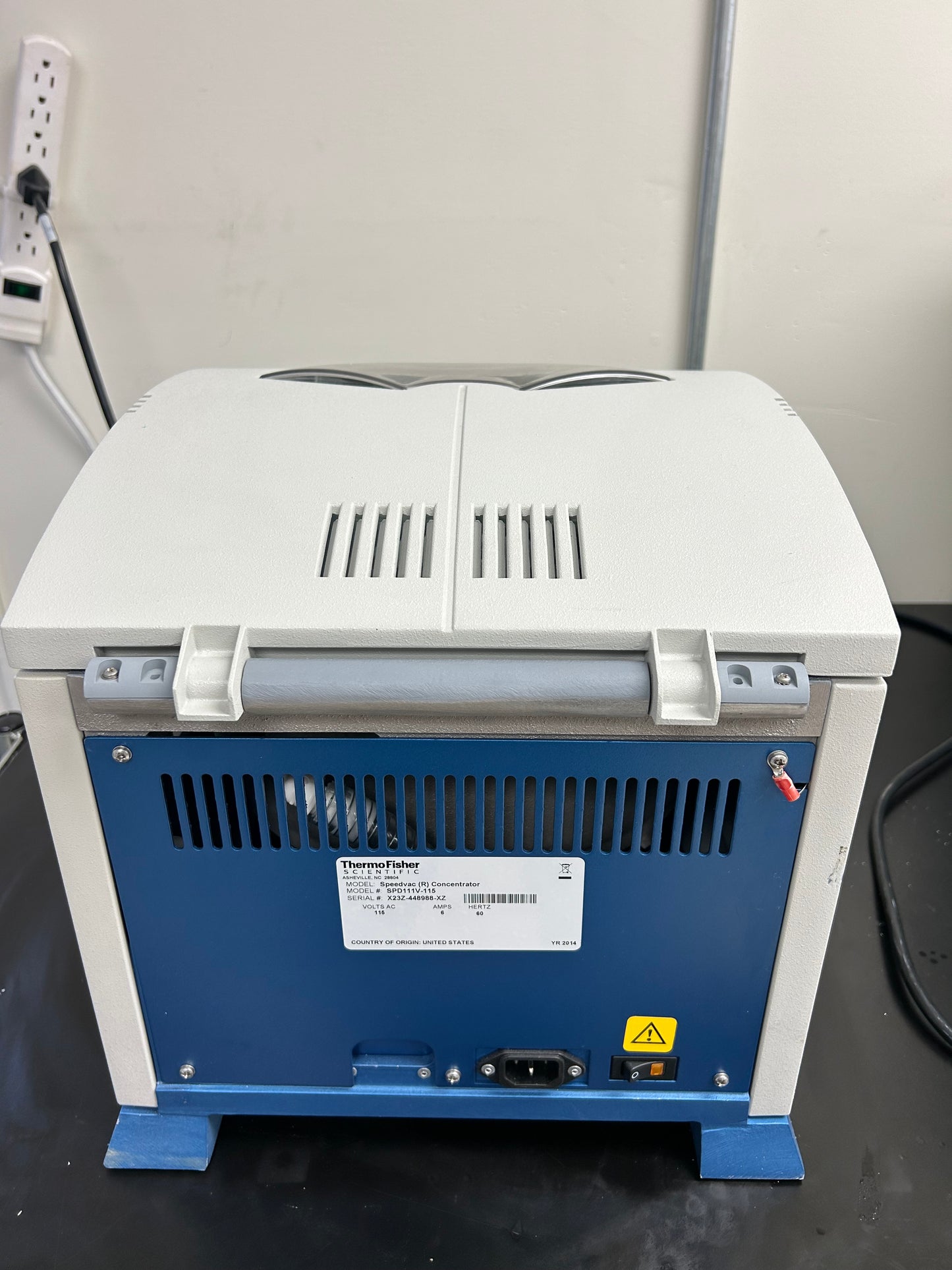 Savant SpeedVac SPD111V concentrator with UVS400