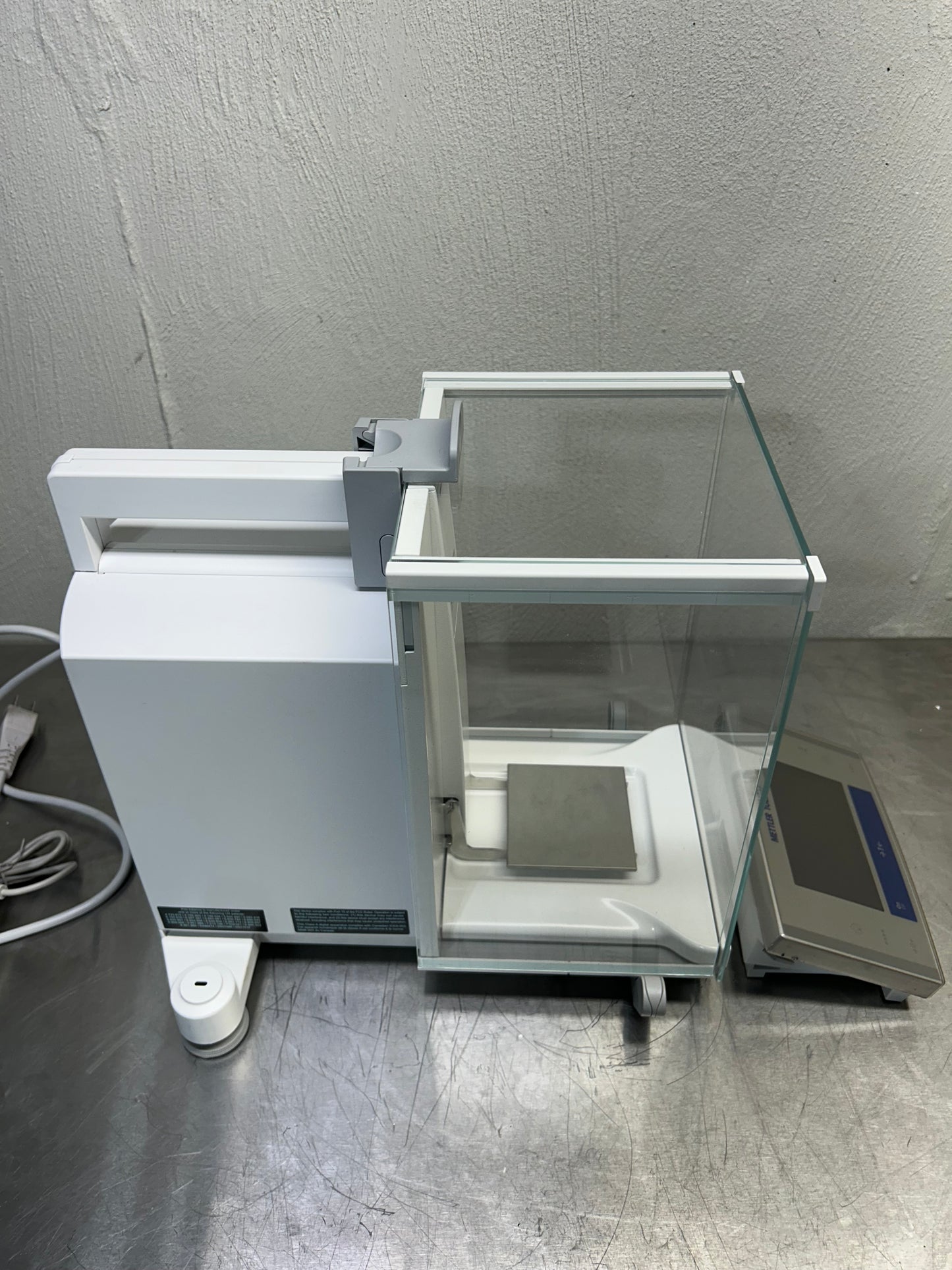 Mettler Toledo XS205DU Analytical Balance Readability 0.01 mg