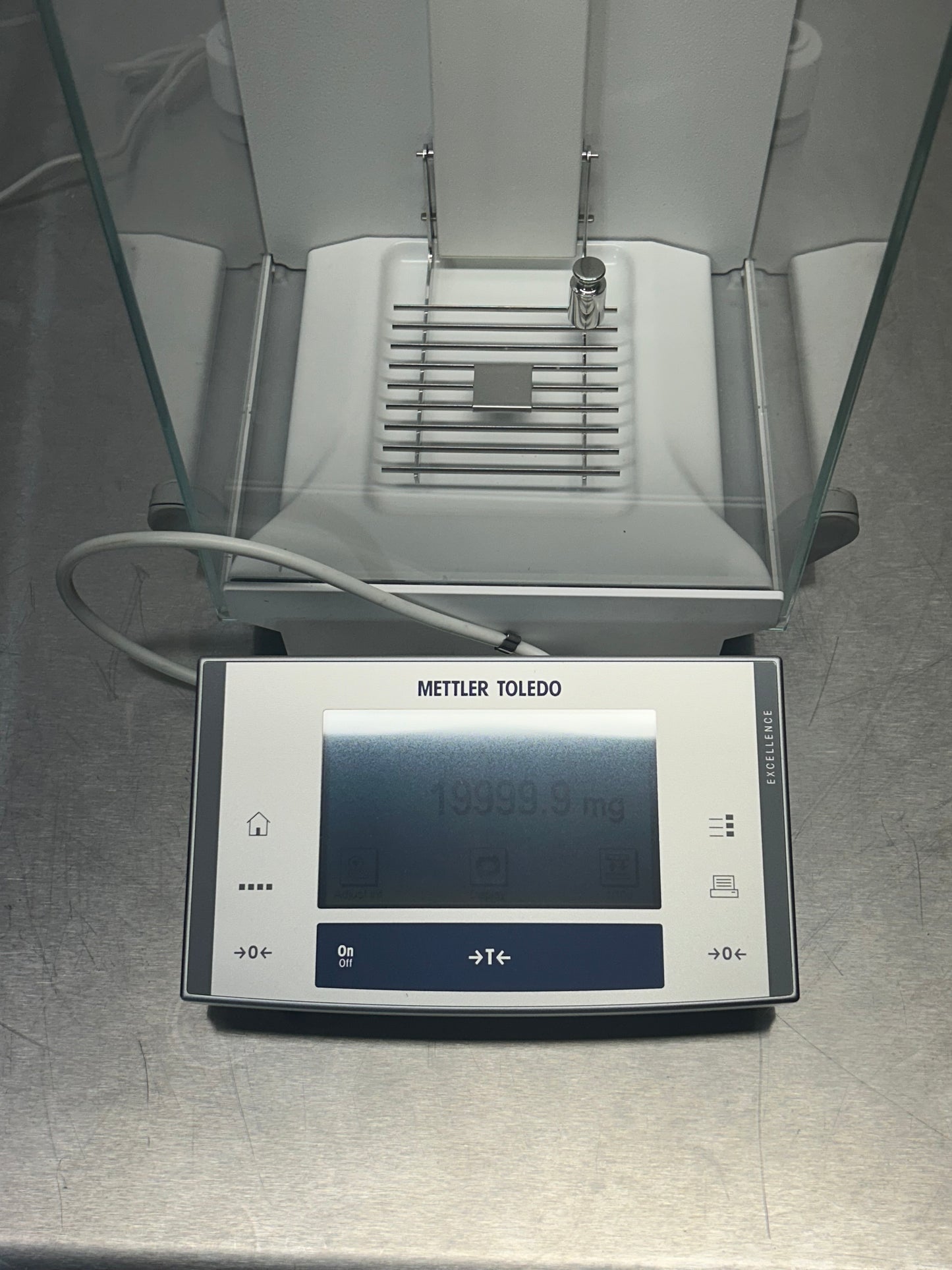 Mettler Toledo XS104/FACT Analytical Balance