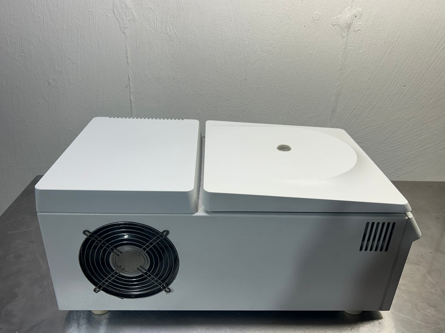 Eppendorf 5417R Refrigerated Centrifuge