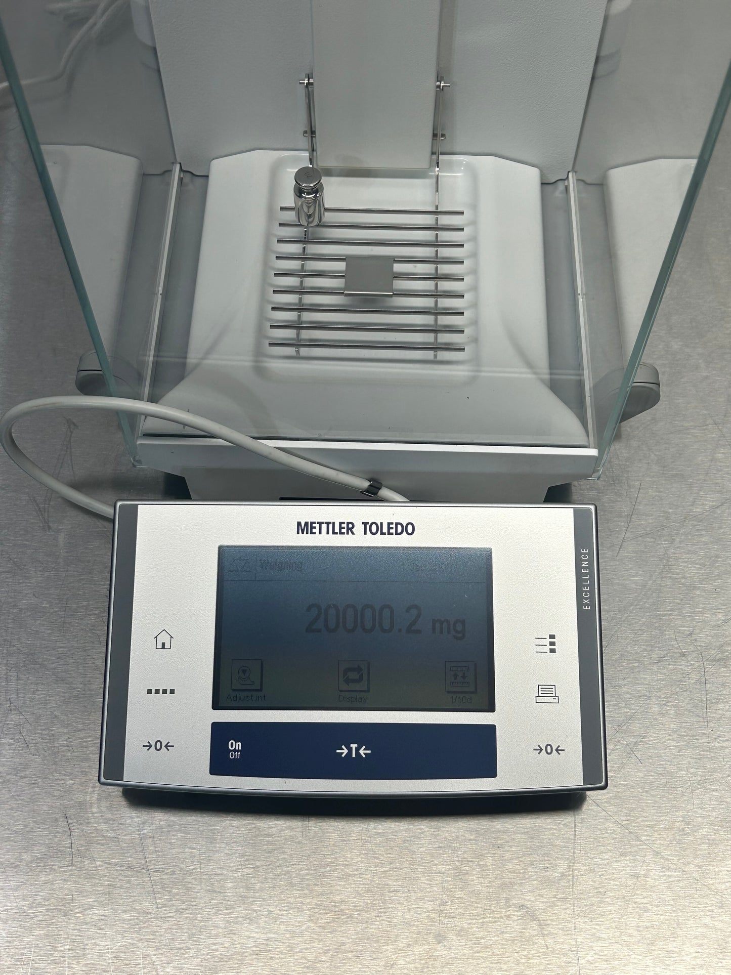 Mettler Toledo XS104/FACT Analytical Balance