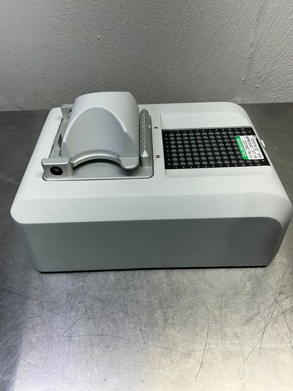 Thermo Scientific NanoDrop 8000 UV-VIs Spectrophotometer