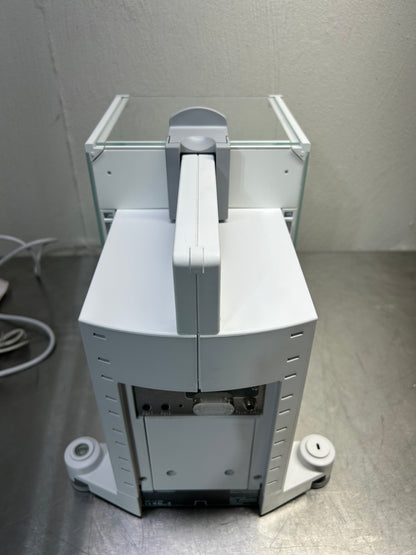 Mettler Toledo XS205DU Analytical Balance Readability 0.01 mg