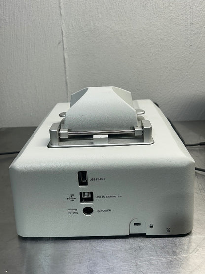 Thermo Scientific Nanodrop 8000 Spectrophotometer