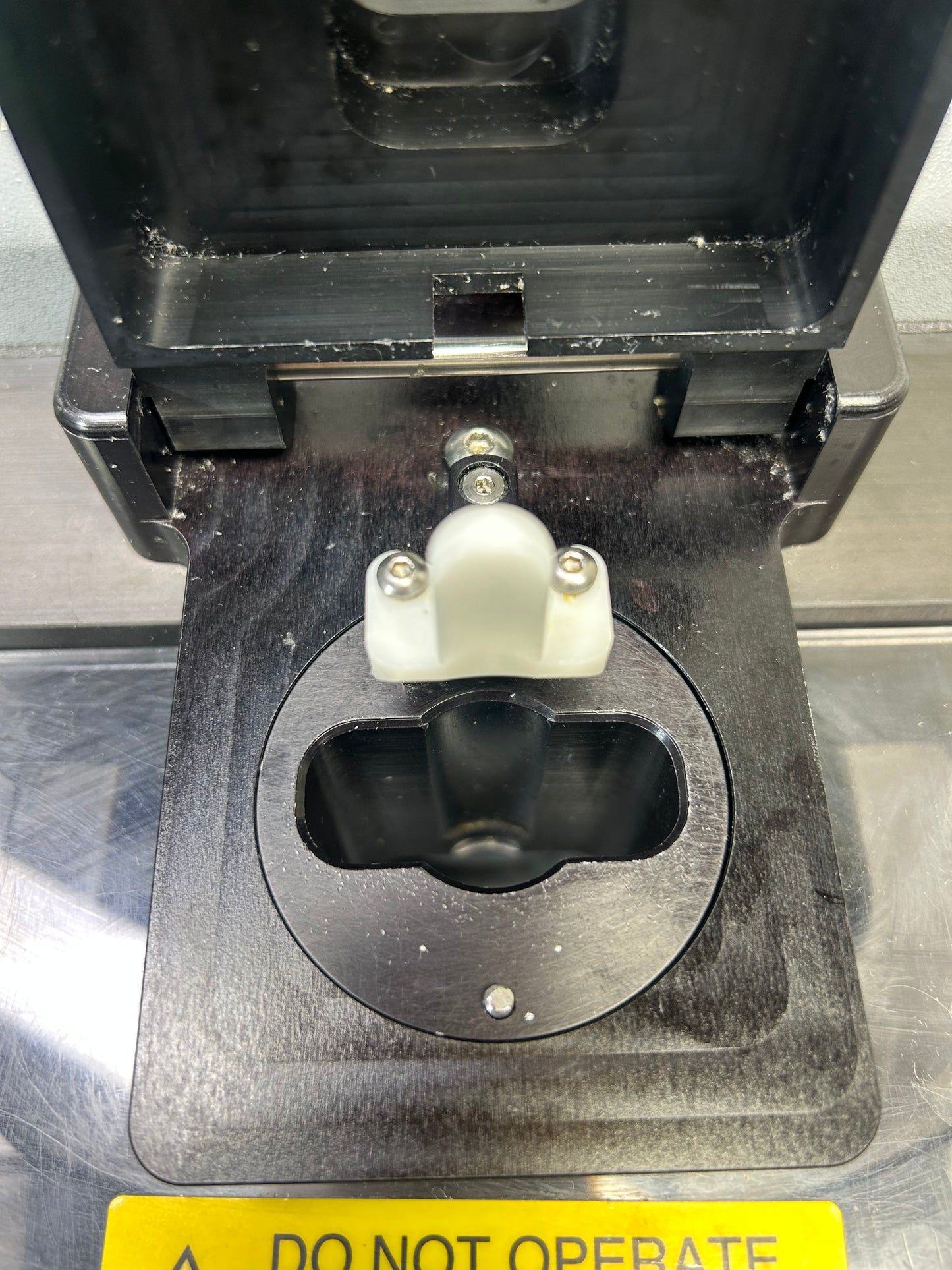 Covaris CP02 cryoPREP Automated Dry Pulverizer