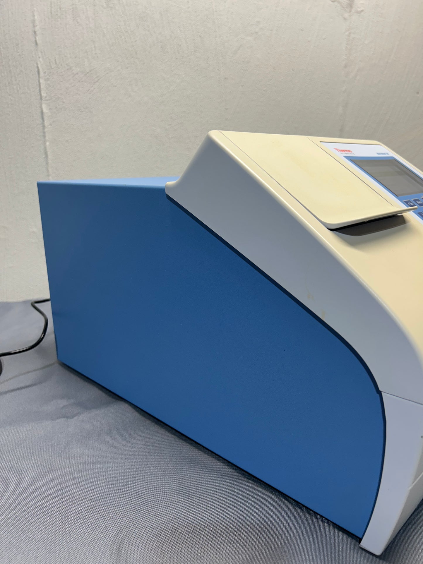 Thermo Scientific Multiskan GO UV/Vis Microplate Reader Spectrophotome ...