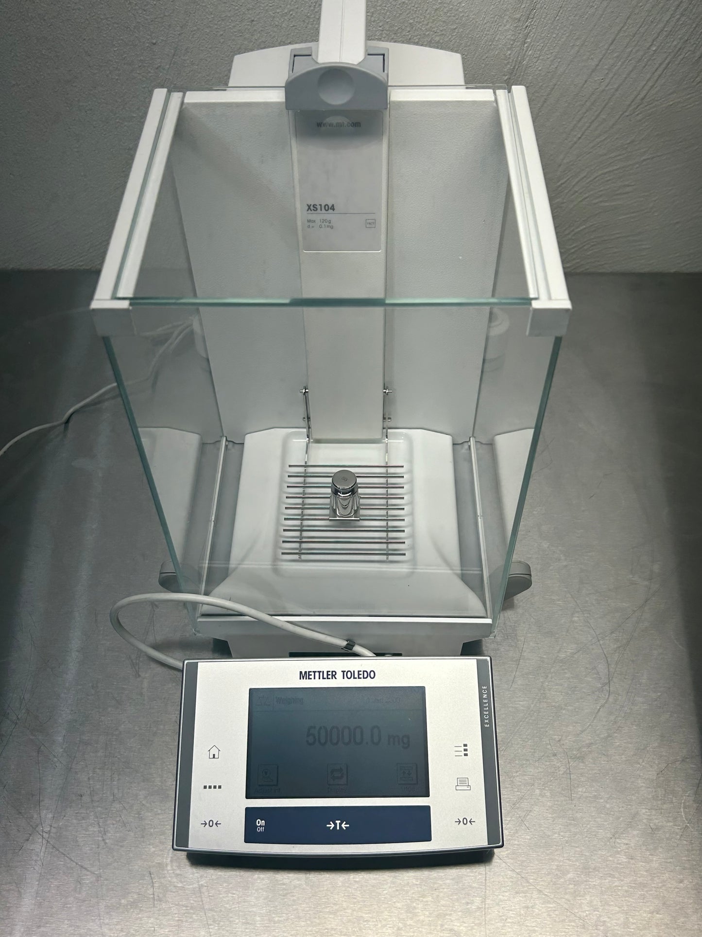 Mettler Toledo XS104/FACT Analytical Balance