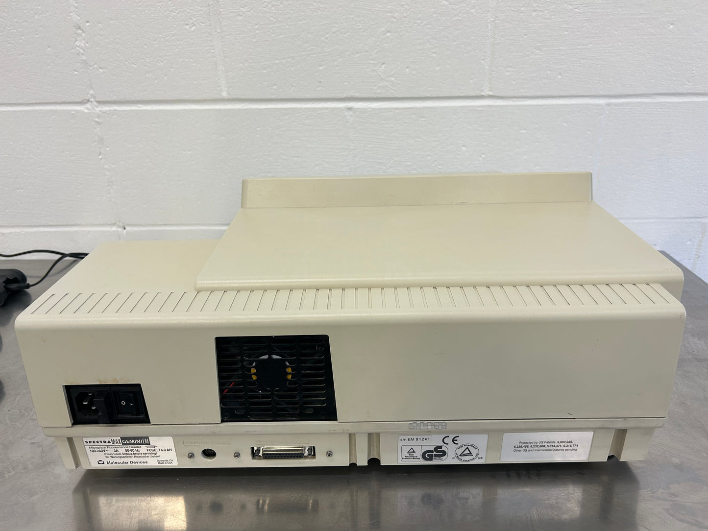 Molecular Devices SpectraMax Gemini EM Microplate Reader