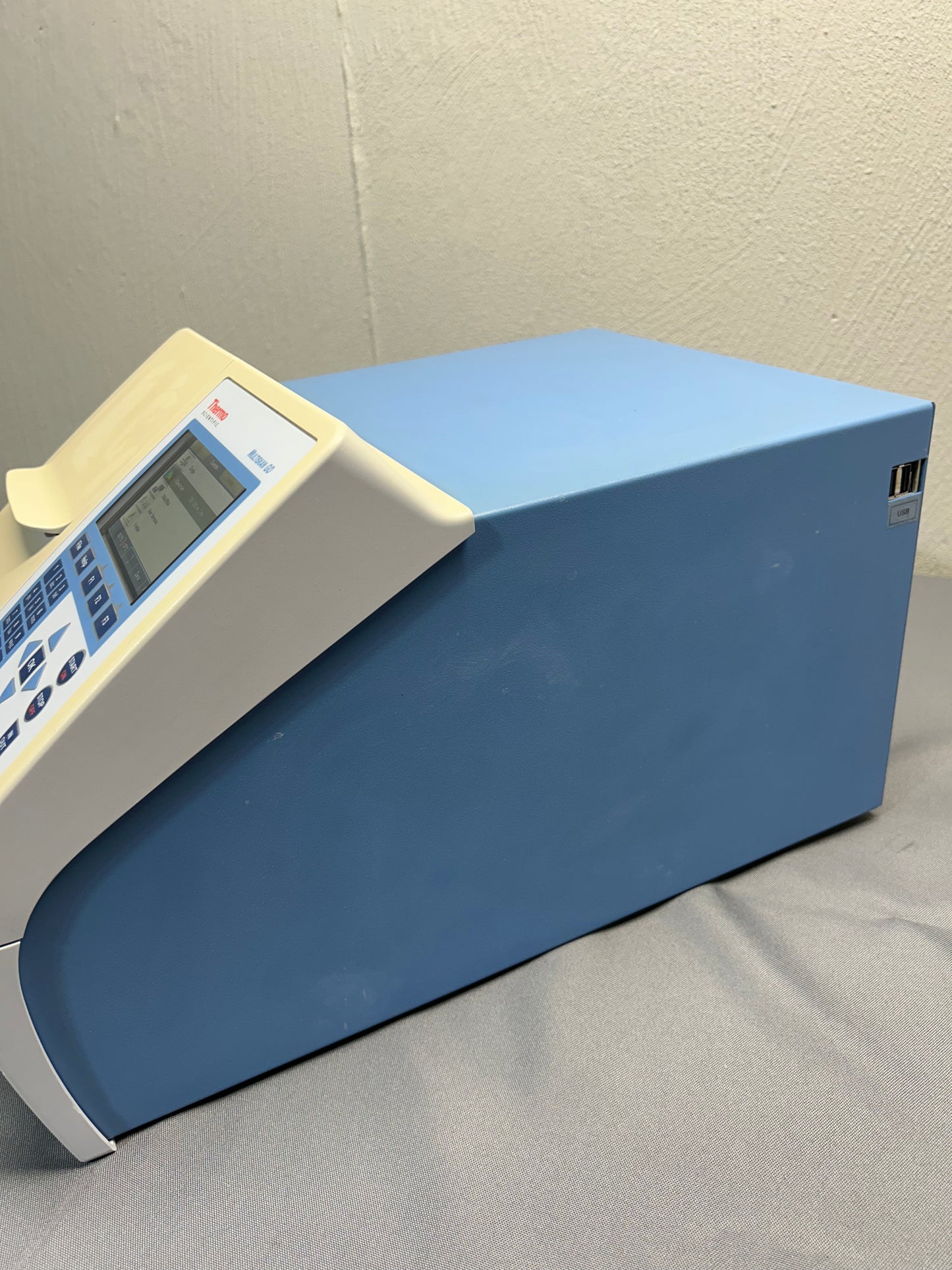 Thermo Scientific Multiskan GO UV/Vis Microplate Reader Spectrophotometer