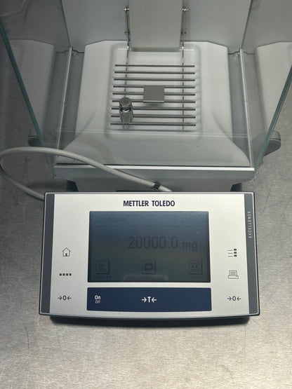 Mettler Toledo XS104/FACT Analytical Balance