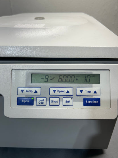 Eppendorf 5417R Refrigerated Centrifuge