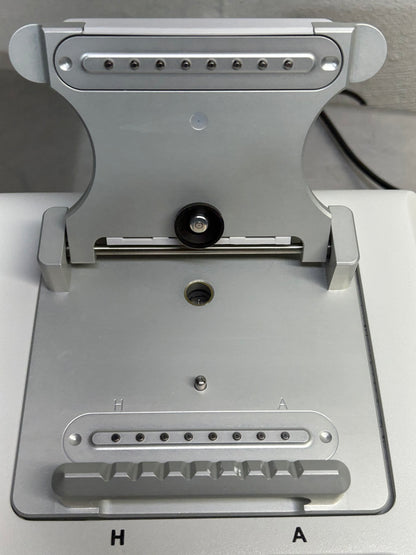 Thermo Scientific NanoDrop 8000 UV-VIs Spectrophotometer