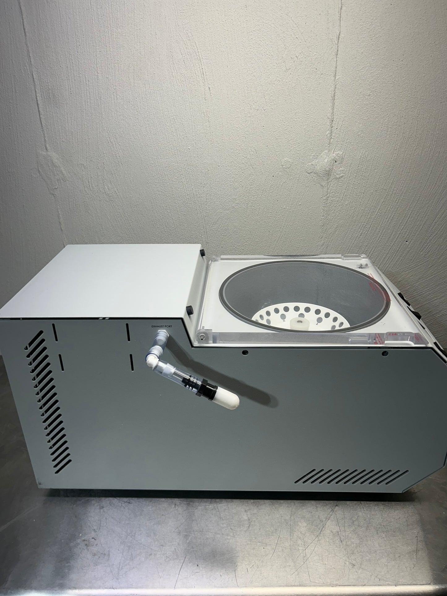 Thermo Scientific Savant SpeedVac DNA120 Vacuum Concentrator with RD36 Rotor Unit 2