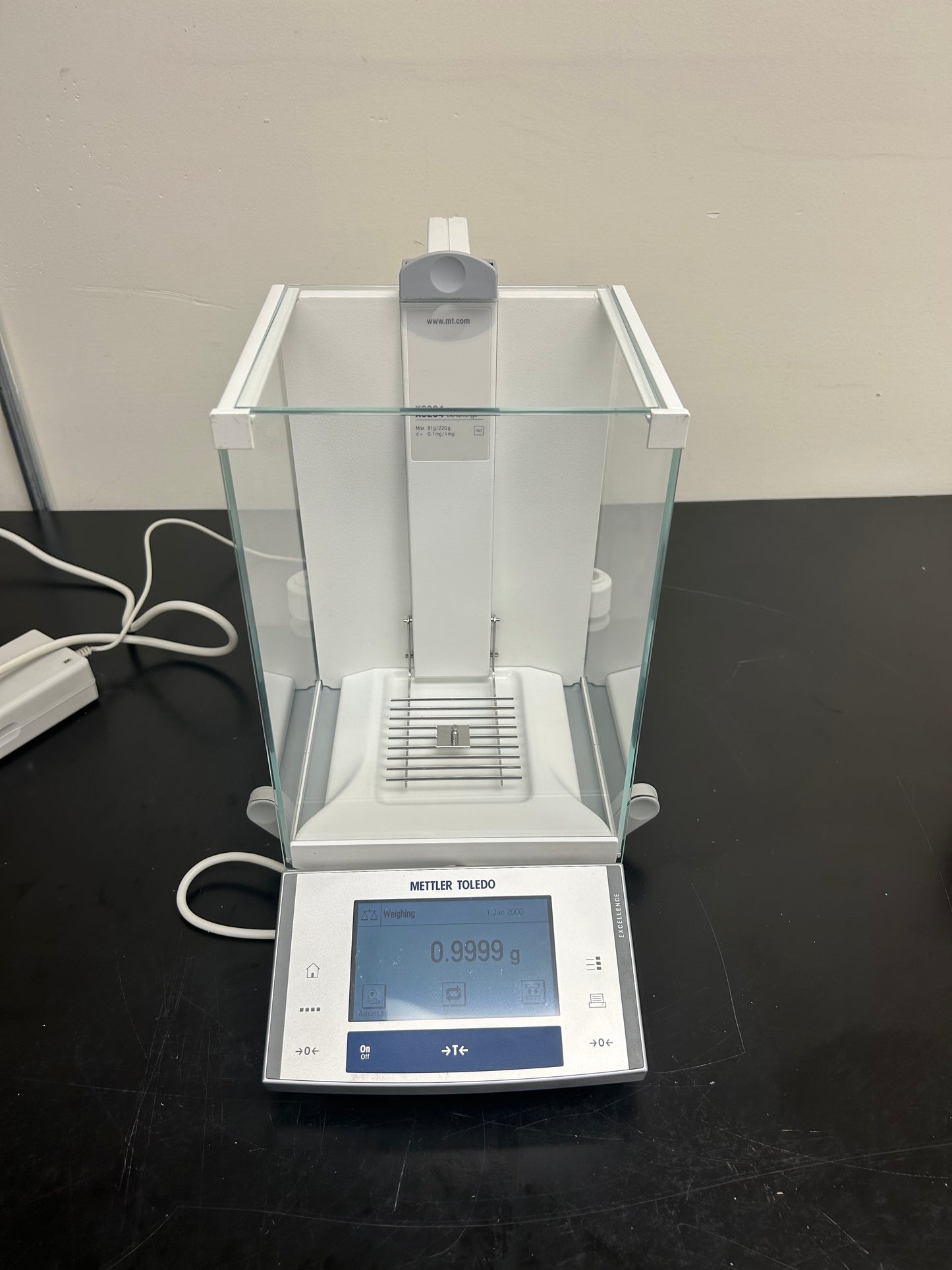 Mettler Toledo XS204/FACT Lab Balance Unit 2