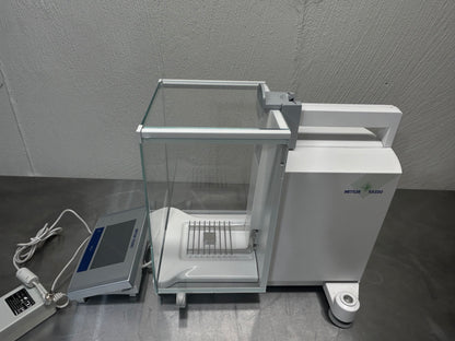 Mettler Toledo XS104/FACT Analytical Balance