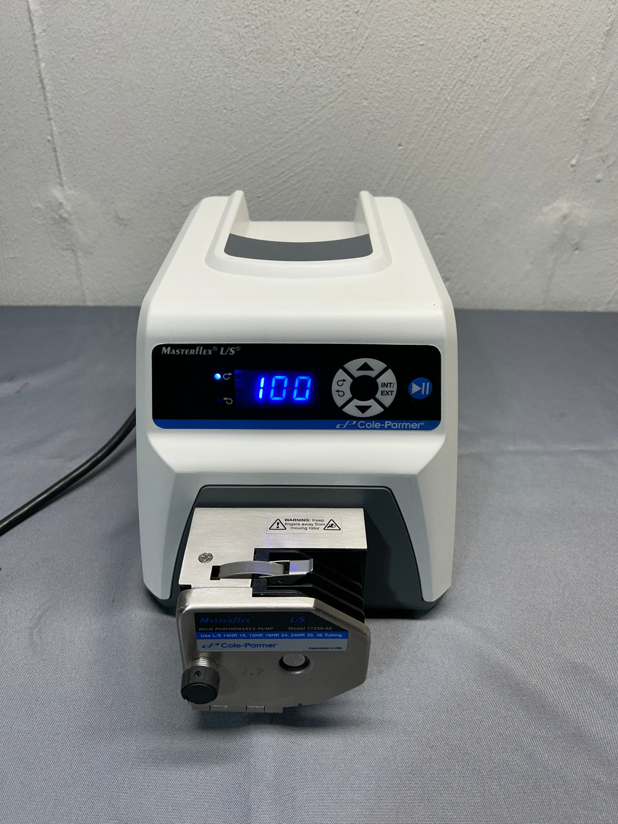 Masterflex L/S Console Drives Peristaltic Pump 7528-30 with pump head ...