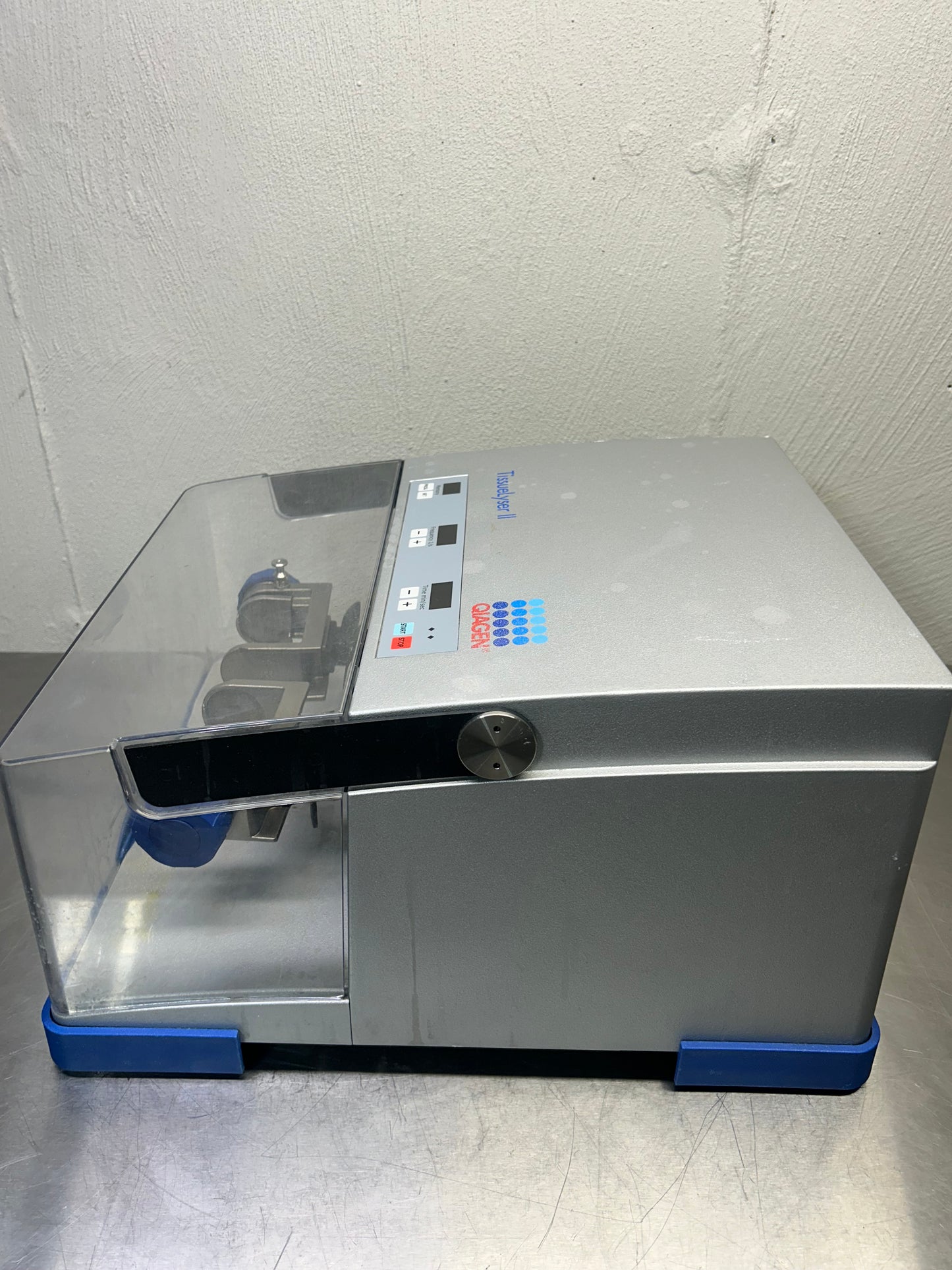 Retsch Qiagen Tissuelyser II Sample Disruptor MM400 DOM2020