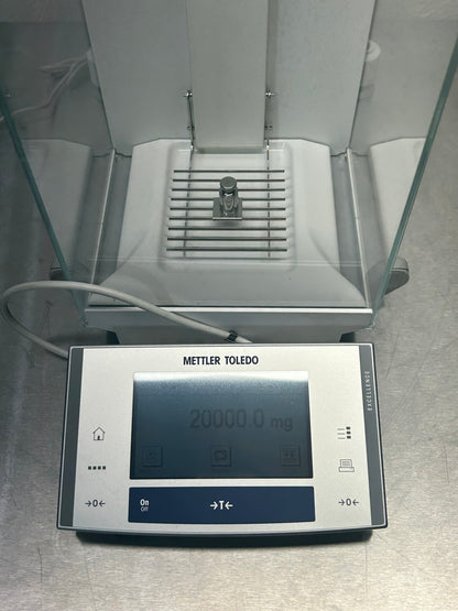 Mettler Toledo XS104/FACT Analytical Balance