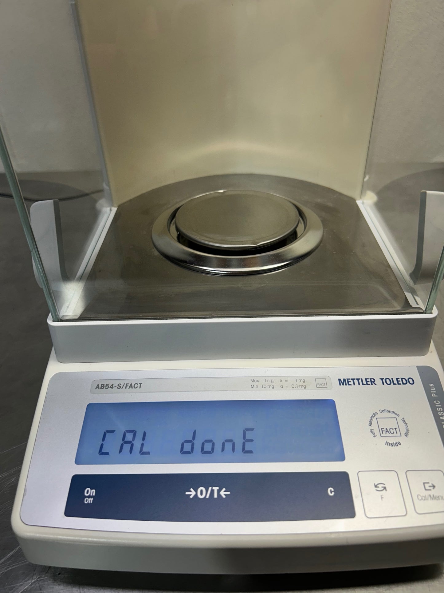 Mettler Toledo AB54-S /FACT Analytical Balance Readability 0.1mg