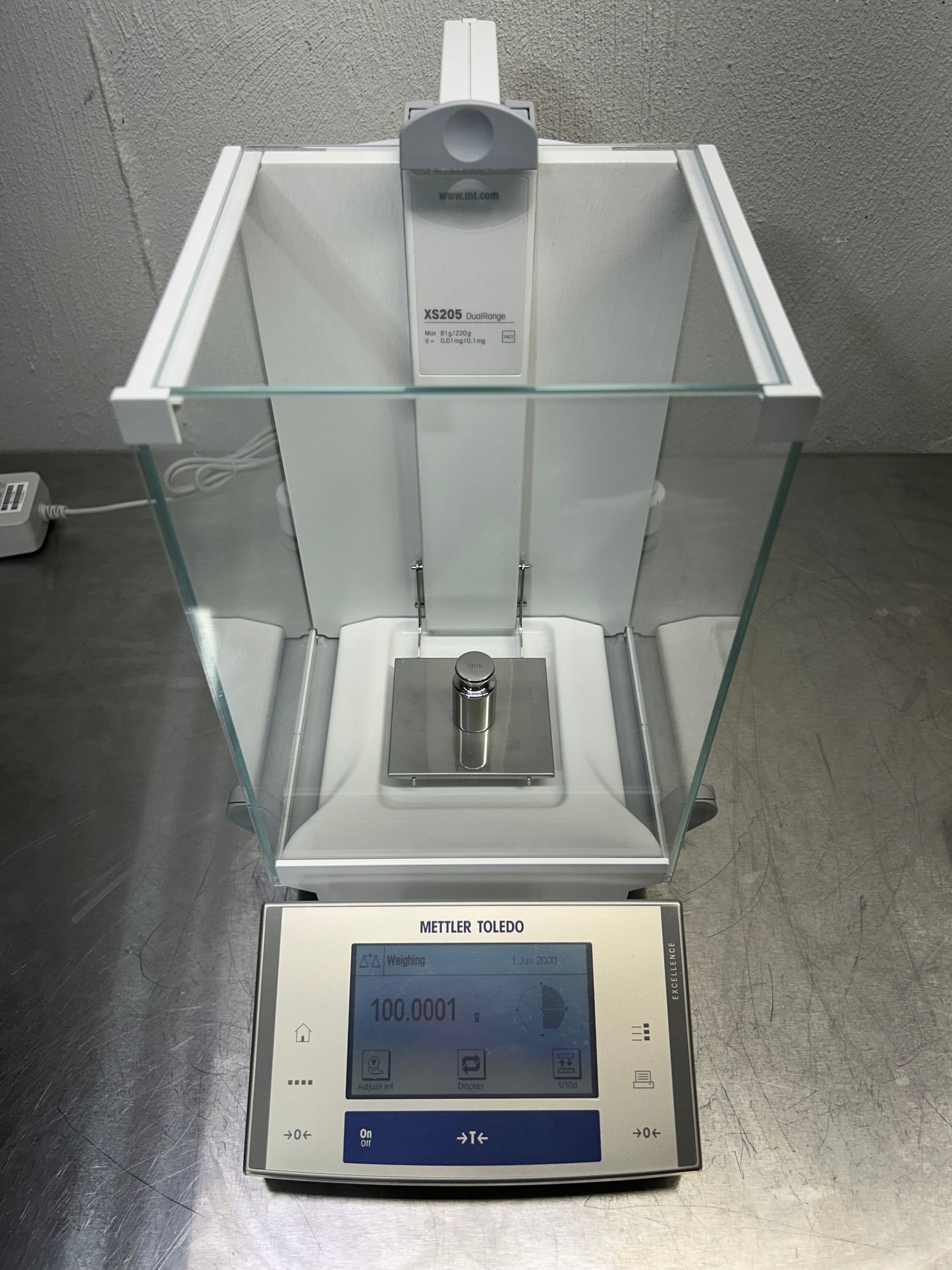 Mettler Toledo XS205DU Analytical Balance Readability 0.01 mg