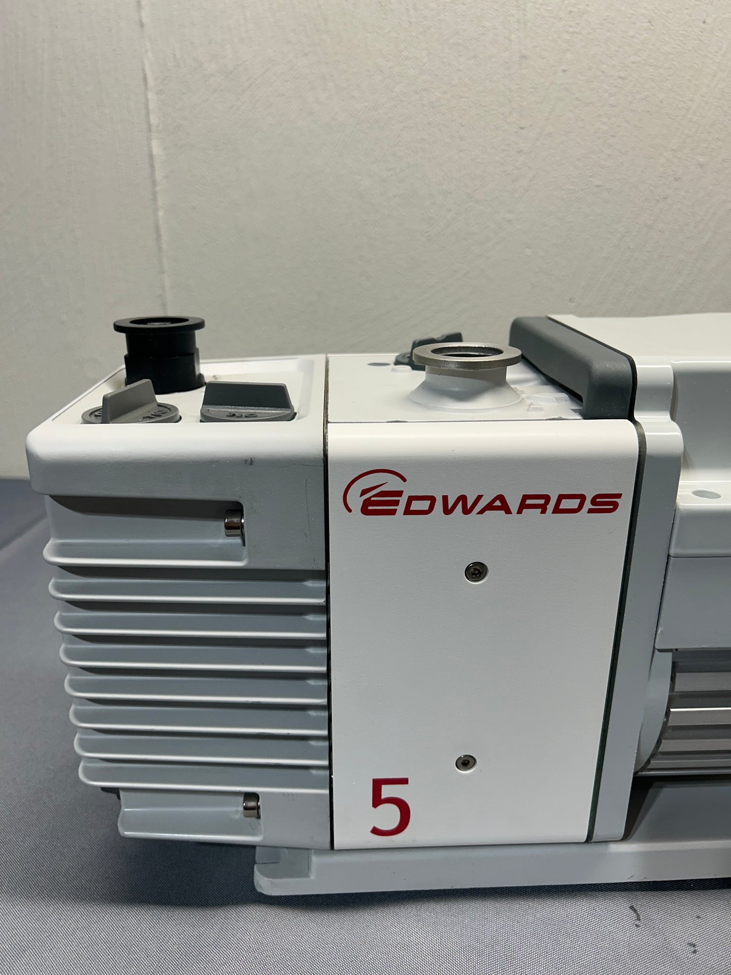 Edwards RV5 Rotary Vane Pump 3 Micron