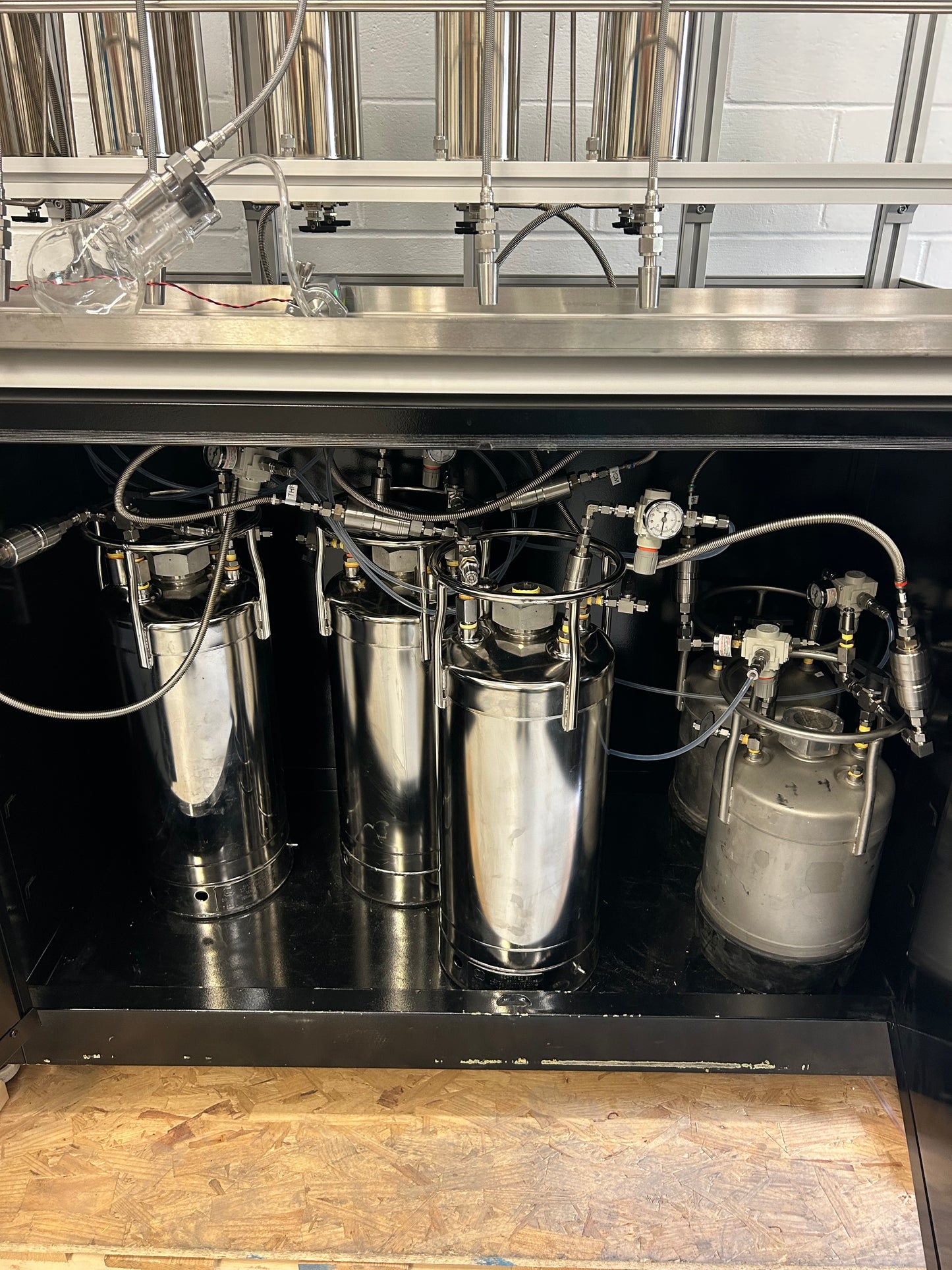 Inert PureSolv MD7 Solvent Purification System 5 Channels Regenerated