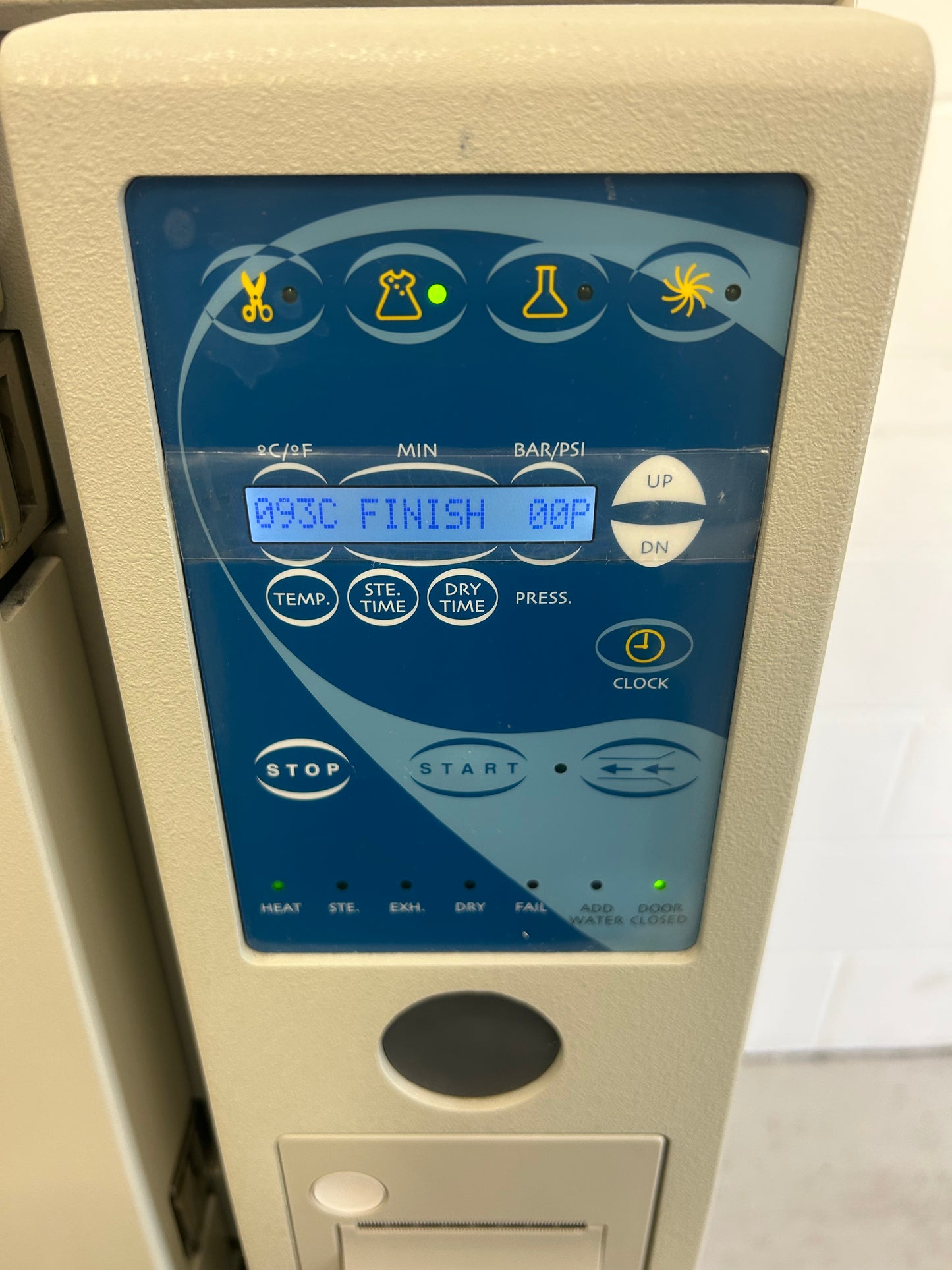 Tuttnauer Autoclave-Steam Sterilizer 3545E 220V