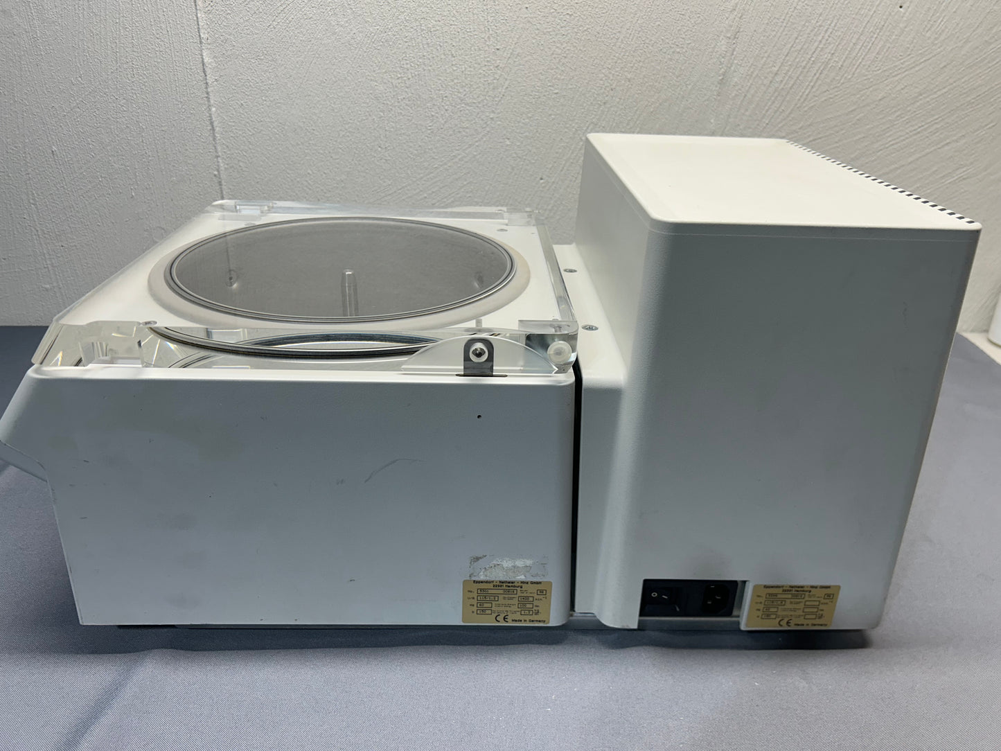 Eppendorf Vacufuge Vacuum Concentrator 5301