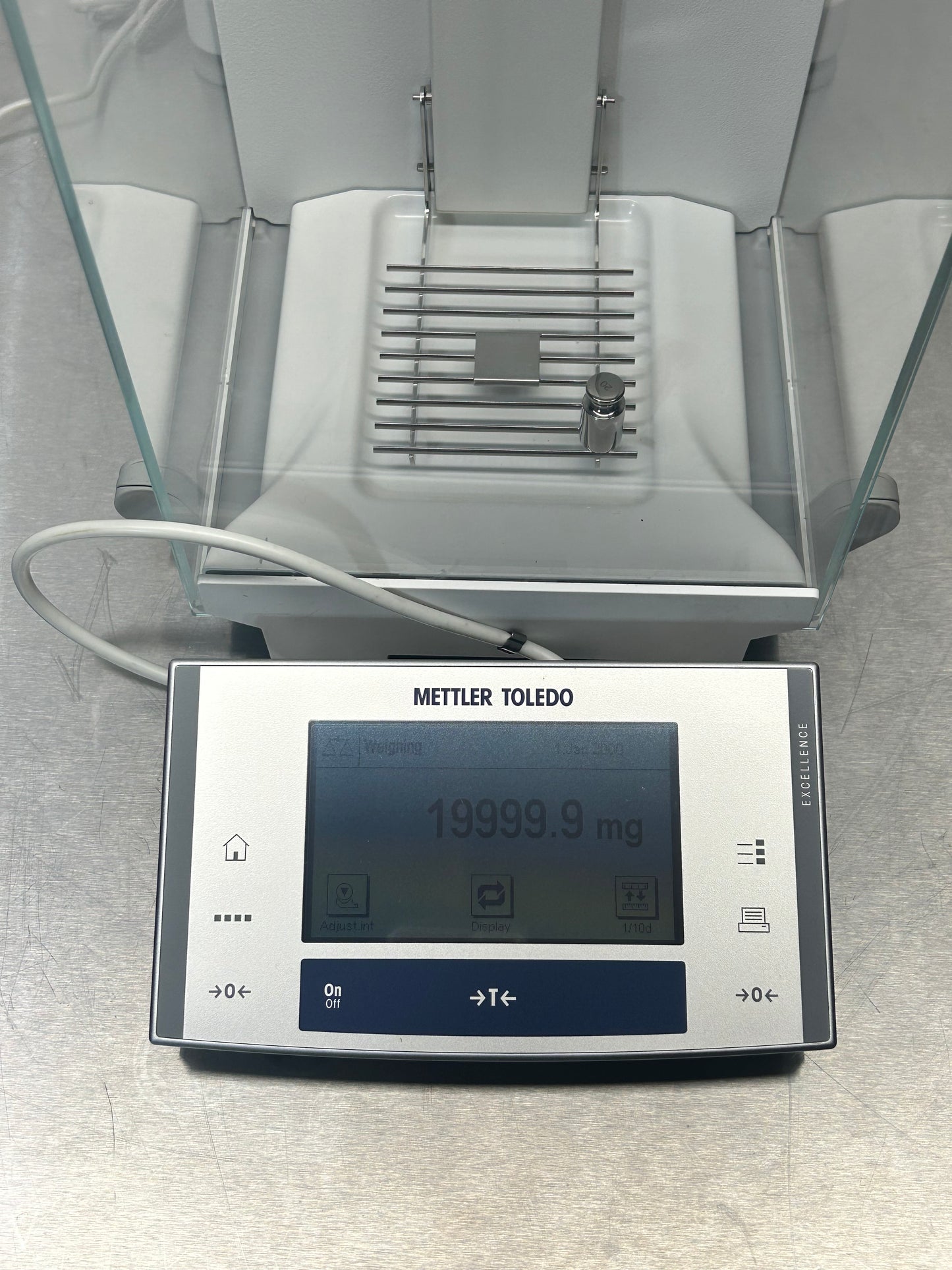 Mettler Toledo XS104/FACT Analytical Balance