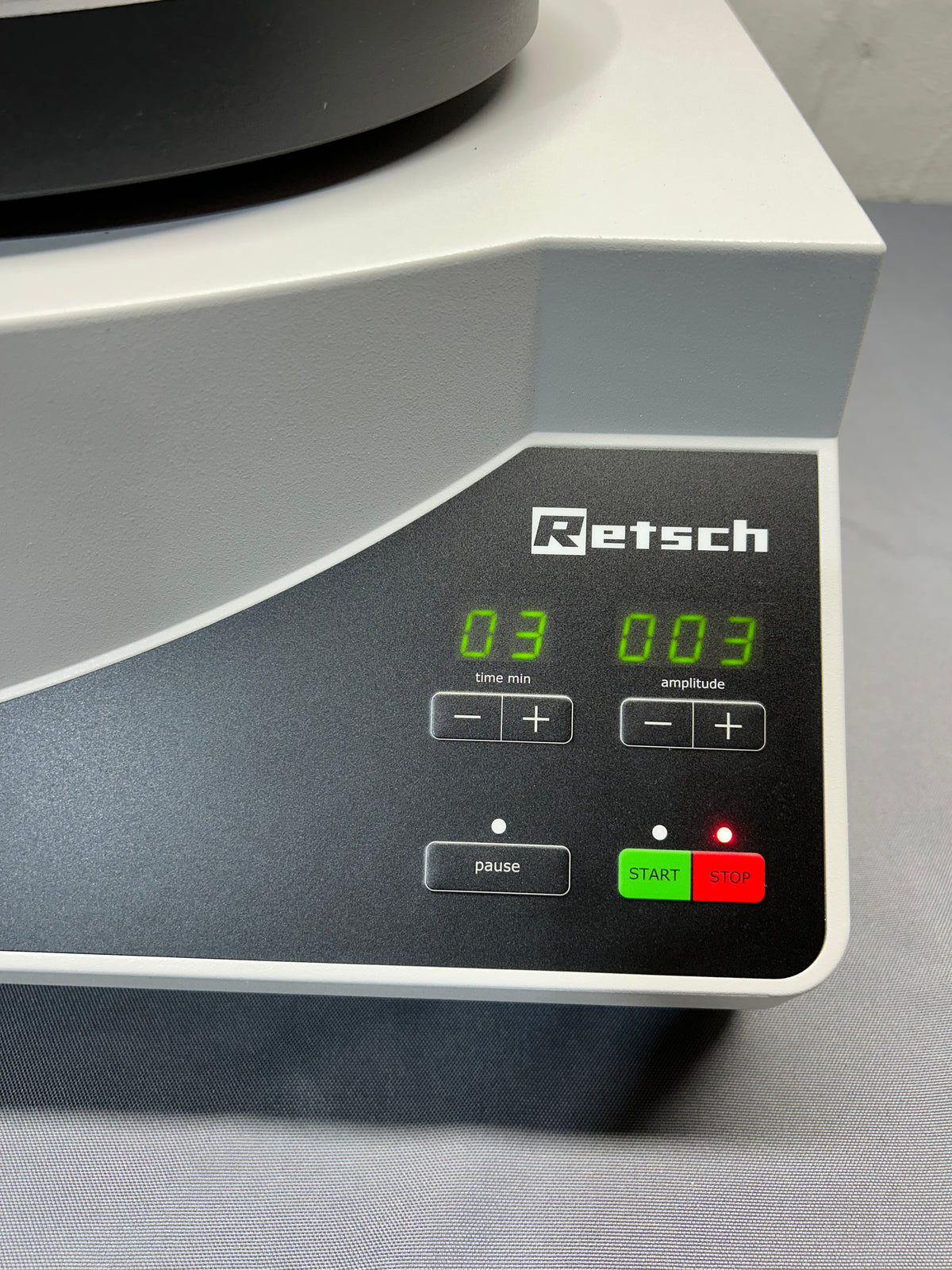 As200 Retsch Rods Retsch AS200 Basic Sieve Shaker – Alternative Lab Source