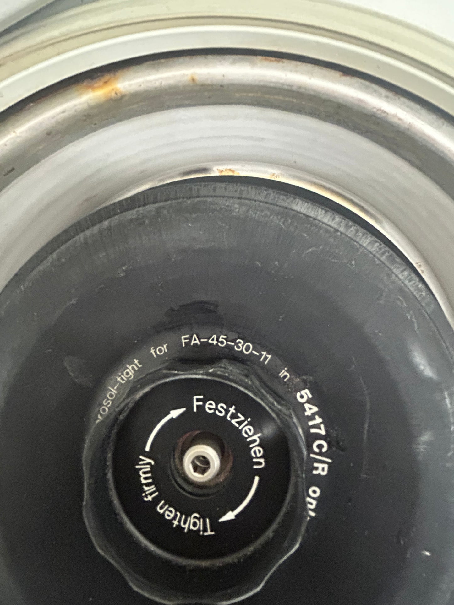 Eppendorf 5417R Refrigerated Centrifuge