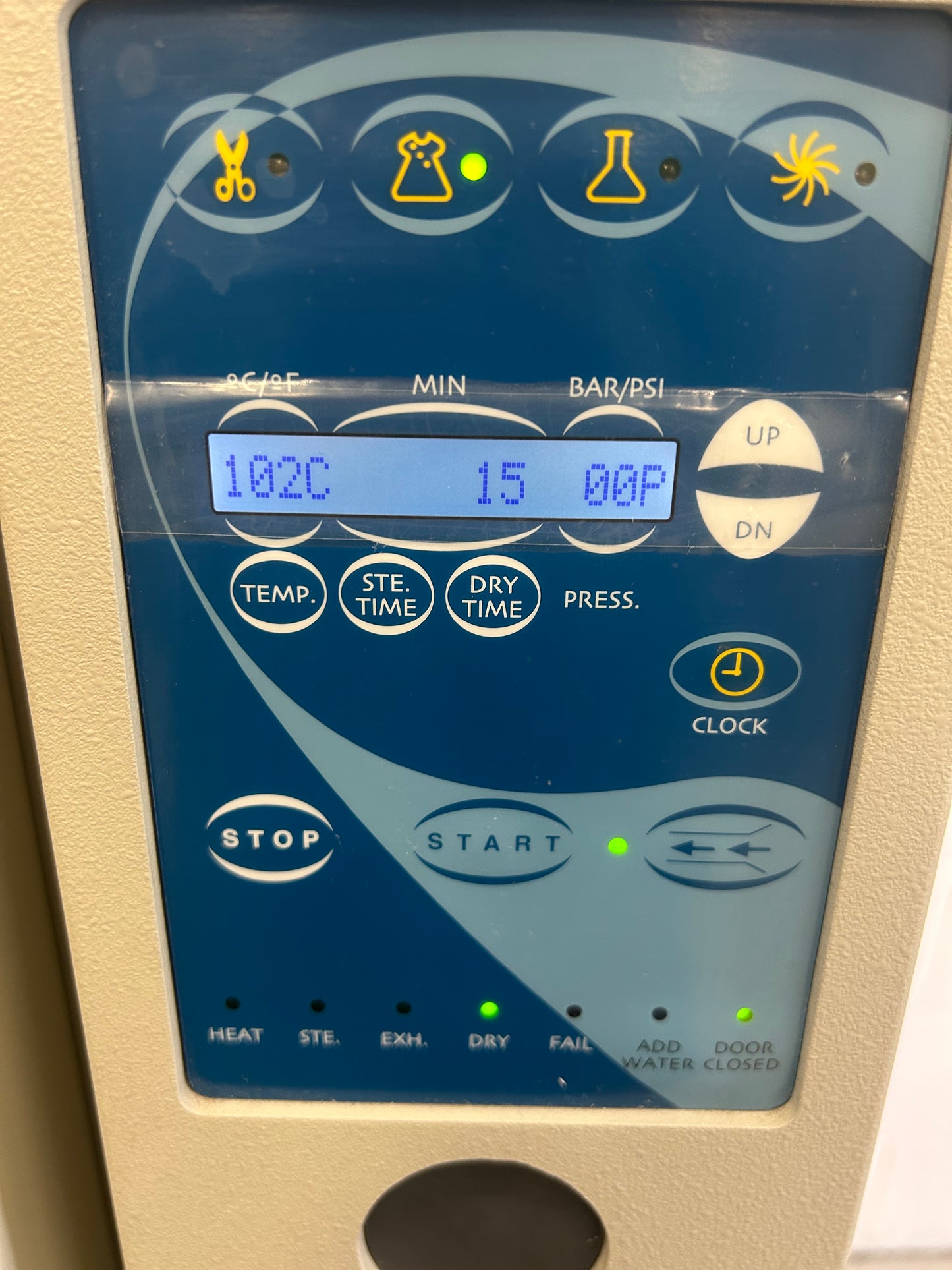 Tuttnauer Autoclave-Steam Sterilizer 3545E 220V