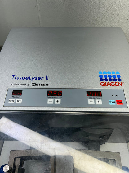 Retsch Qiagen Tissuelyser II Sample Disruptor MM400 with Tube Adapter