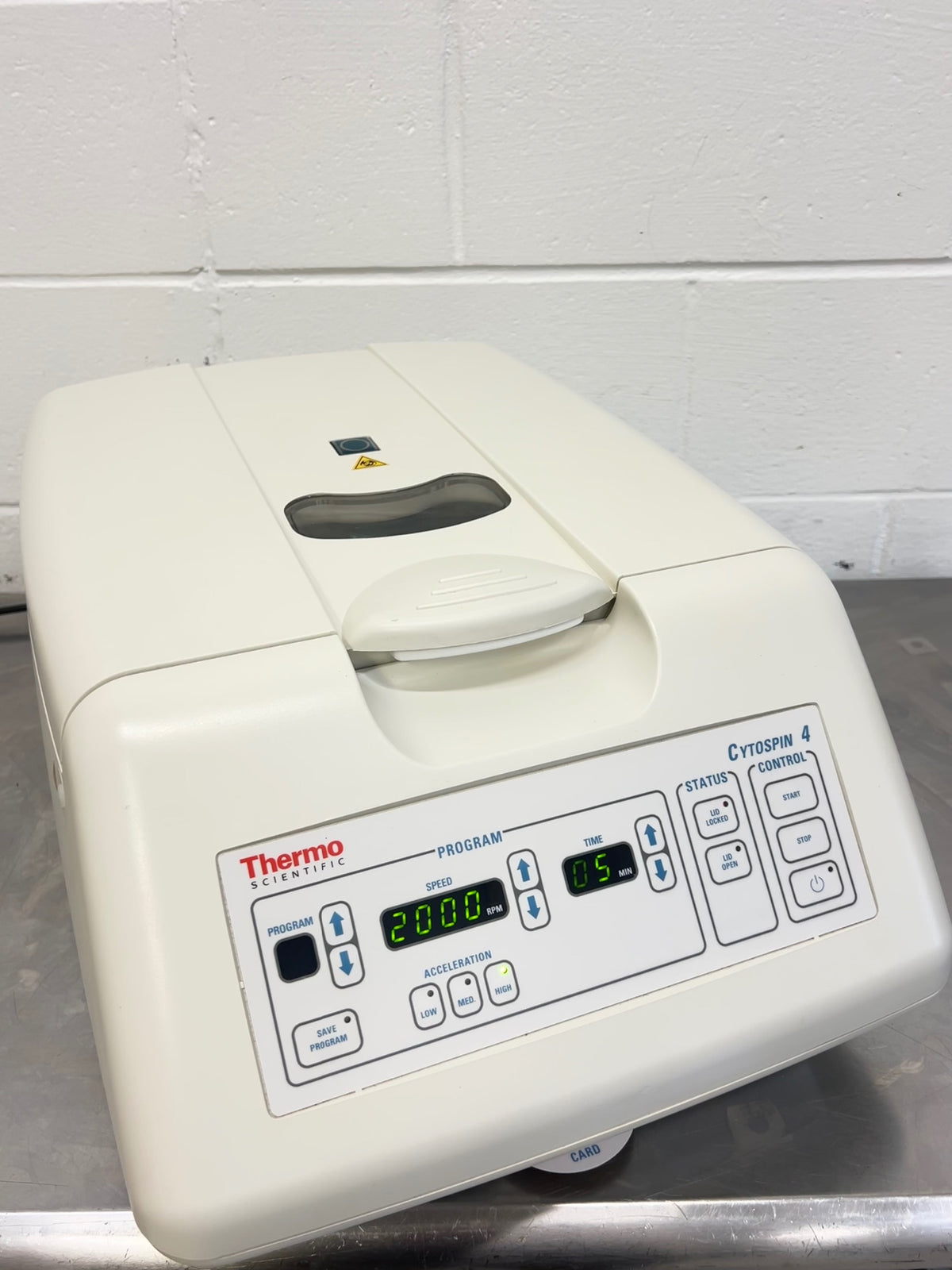 Thermo Scientific Cytonspin 4 Cytocentrifuge Working See video