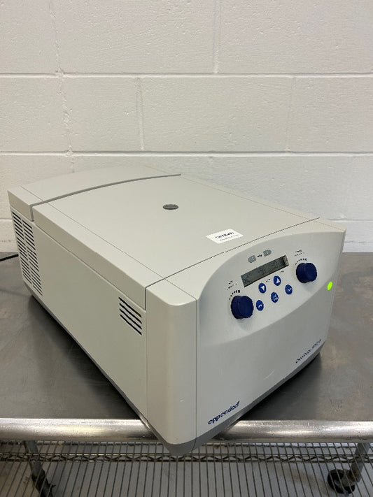 Eppendorf 5702R Refrigerated Centrifuge with A-4-38 Rotor Video