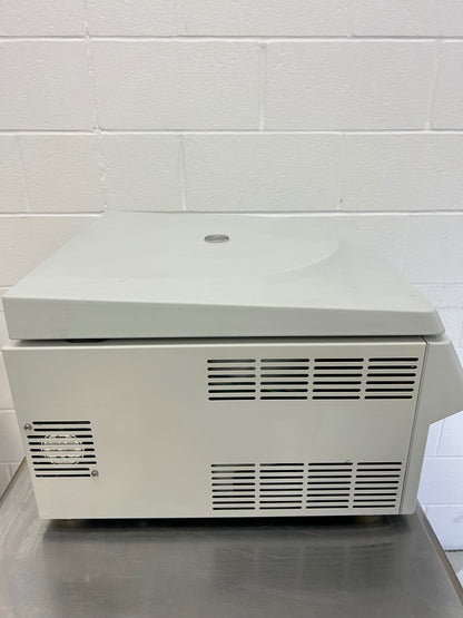 Eppendorf 5804 Benchtop Centrifuge No rotor